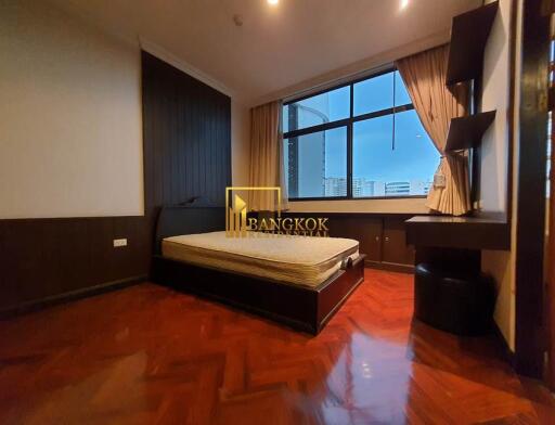 4 Bedroom Penthouse Apartment in Asoke