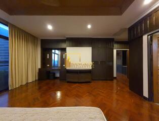 4 Bedroom Penthouse Apartment in Asoke