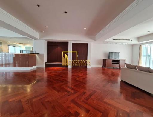 4 Bedroom Apartment in Phrom Phong