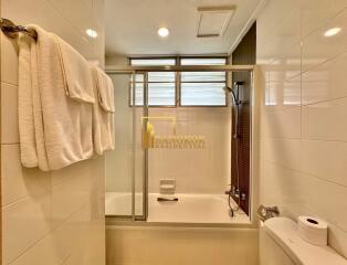 Spacious 4 Bedroom Penthouse Apartment in Sukhumvit 7