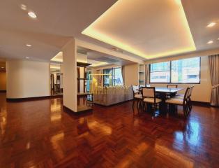 3 Bedroom Apartment in Phloenchit