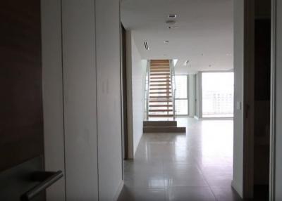 The River  3 Bedroom Condo For Rent Near Riverside