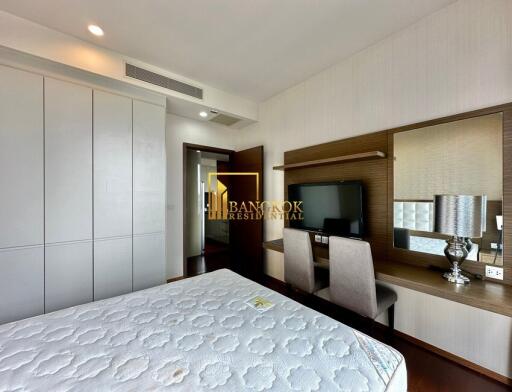 Quattro By Sansiri  Elegant 2 Bed Condo For Rent in Thonglor