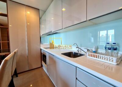 The Address Asoke  Bright 2 Bedroom Property For Sale in Asoke