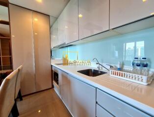 The Address Asoke  Bright 2 Bedroom Property For Sale in Asoke