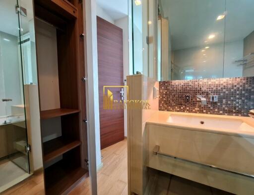 The Address Asoke  Bright 2 Bedroom Property For Sale in Asoke