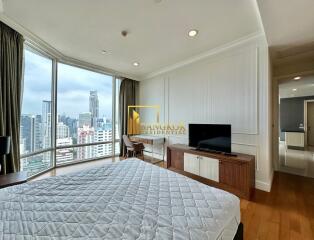 Royce Private Residence  Exceptional 3 Bedroom Luxury Condo For Rent in Asoke