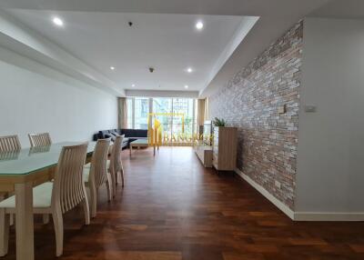 Baan Siri 24  Charming 3 Bedroom Condo in Phrom Phong