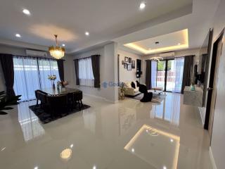 3 Bedrooms House Huay Yai H010498