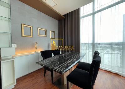 Le Luk Sky Walk  Bright 2 Bedroom Property For Rent in Phra Khanong