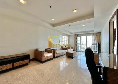 Nusasiri Grand Condo  Spacious 2 Bed Condo Near Ekkamai BTS