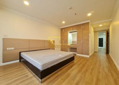 Baan Suanpetch  Renovated 2 Bedroom Property For Rent in Phrom Phong