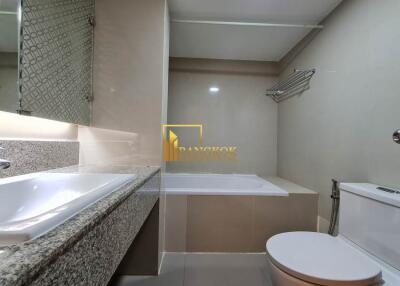 Baan Suanpetch  Renovated 2 Bedroom Property For Rent in Phrom Phong