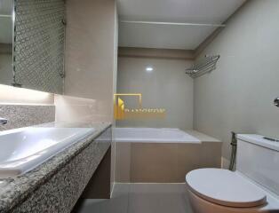 Baan Suanpetch  Renovated 2 Bedroom Property For Rent in Phrom Phong