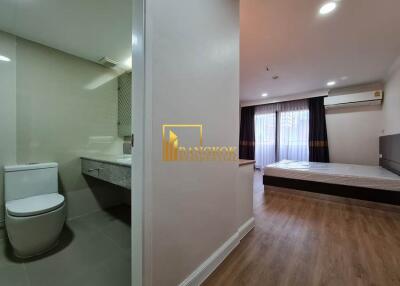 Baan Suanpetch  Renovated 2 Bedroom Property For Rent in Phrom Phong