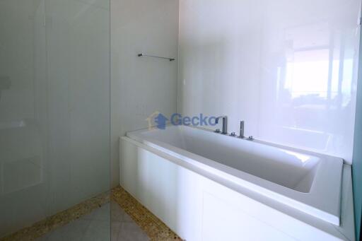 2 Bedrooms bed in Condo in Sanctuary in Wongamat C009177