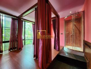 Green Resort  Large 3 Bedroom Property Suitable For Spa in Thonglor