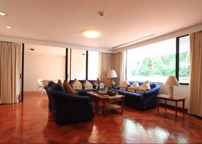 4 Bedroom Pet Friendly Apartment in Sathorn