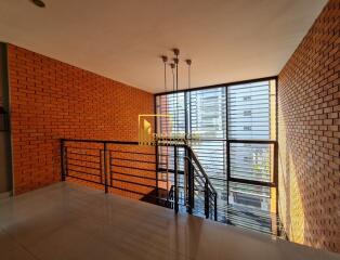 Beautiful 2 Bedroom Apartment in Phrom Phong