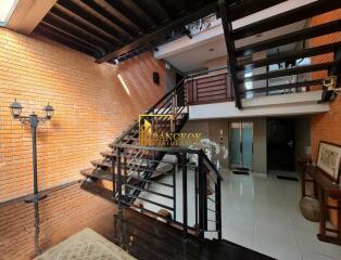 Beautiful 2 Bedroom Apartment in Phrom Phong