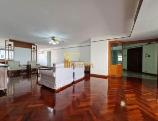 Huge 2 Bedroom Apartment in Sukhumvit Soi 3