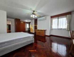 Huge 2 Bedroom Apartment in Sukhumvit Soi 3