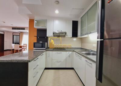 2 Bedroom Apartment in Sukhumvit 24