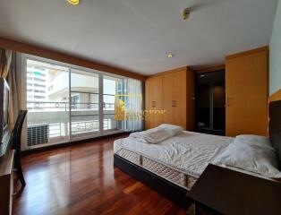 Generous Sized 2 Bedroom Apartment in Sukhumvit 4