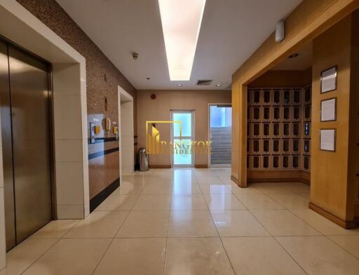 Generous Sized 2 Bedroom Apartment in Sukhumvit 4