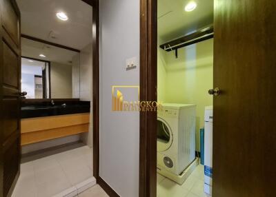 Generous Sized 2 Bedroom Apartment in Sukhumvit 4