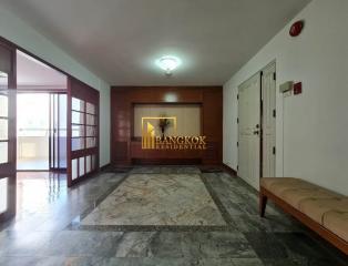 Large 3 Bedroom Apartment in Nana