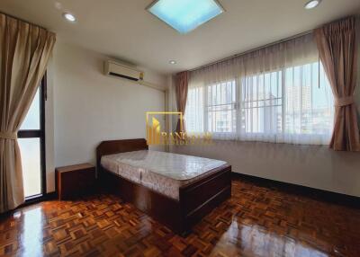 3 Bedroom Pet Friendly Apartment in Ekkamai