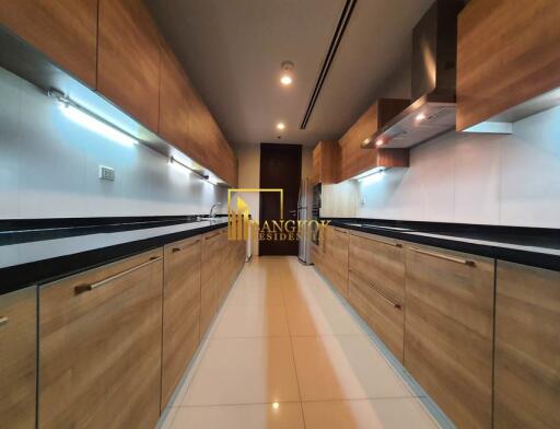 Modern Luxury 3 Bedroom Apartment in Thonglor