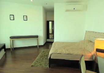 3 Bed Condo For Rent in Asoke BR2277CD