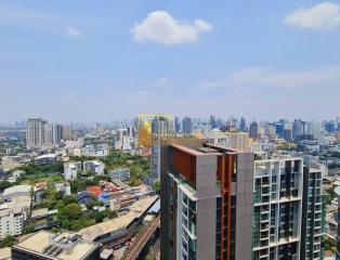Le Luk Sky Walk  1 Bedroom Condo Near BTS Phra Khanong