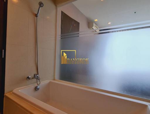 Le Luk Sky Walk  1 Bedroom Condo Near BTS Phra Khanong