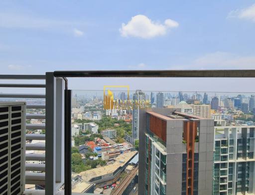 Le Luk Sky Walk  1 Bedroom Condo Near BTS Phra Khanong