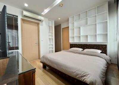 Siri at Sukhumvit  Modern 2 Bed Condo Near BTS Thonglor