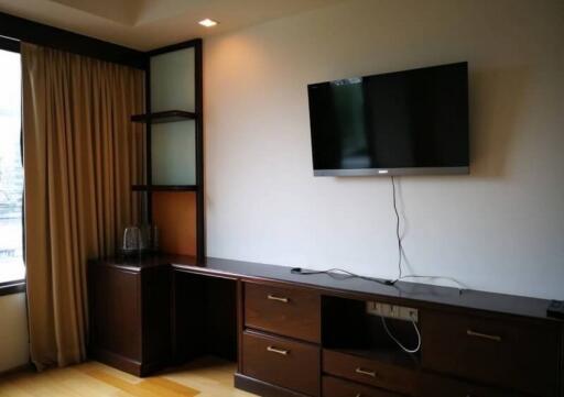 Prive  3 Bedroom Luxury Condo in Ploenchit