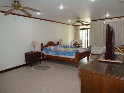 Studio Condo in Metro Jomtien Condotel Jomtien C008917