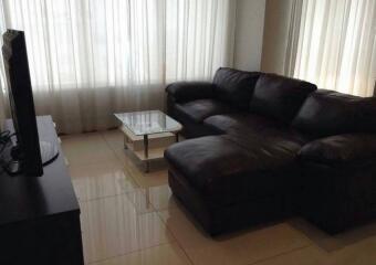 Emporio Place  Modern 2 Bedroom Property Phrom Phong