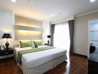 Comfortable 2 Bedroom Serviced Apartment in Phrom Phong