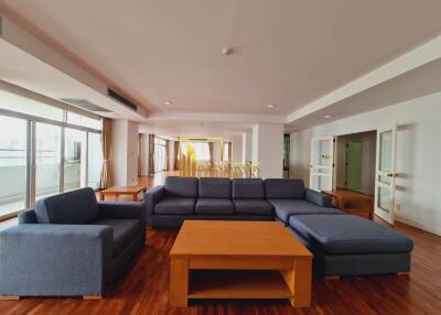 Extremely Large 3 Bedroom Apartment For Rent in Phrom Phong