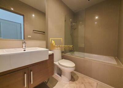 Noble Refine  Modern 1 Bedroom Condo Near BTS Phrom Phong