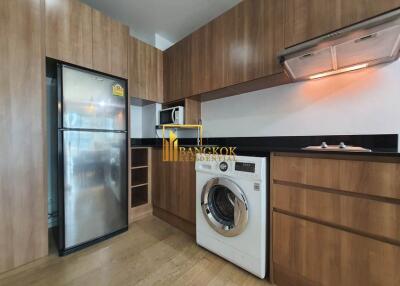 Noble Refine  Modern 1 Bedroom Condo Near BTS Phrom Phong