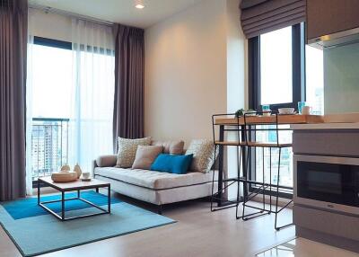 Rhythm Sukhumvit 44/1  Stylish 1 Bedroom Condo in Phra Khanong