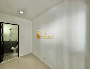 Sathorn Gardens  Beautiful 3 Bedroom Luxury Condo in Sathorn