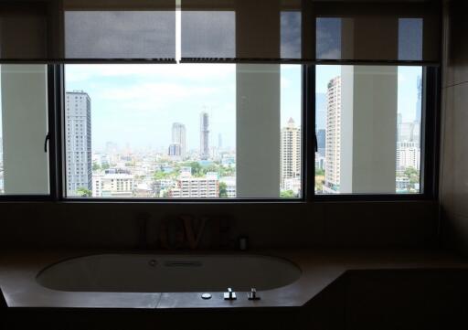 Sukhothai Residences  Unfurnished 3 Bedroom Duplex Condo in Sathorn