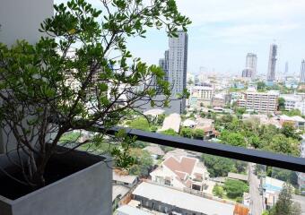 Sukhothai Residences  Unfurnished 3 Bedroom Duplex Condo in Sathorn