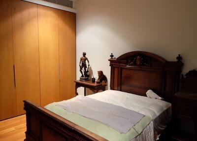 Sukhothai Residences  Unfurnished 3 Bedroom Duplex Condo in Sathorn